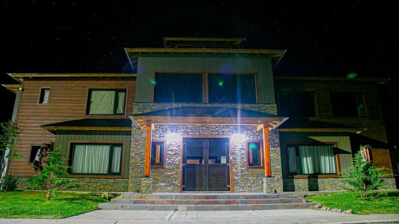Senderos Aparts & Suites El Chaltén Extérieur photo