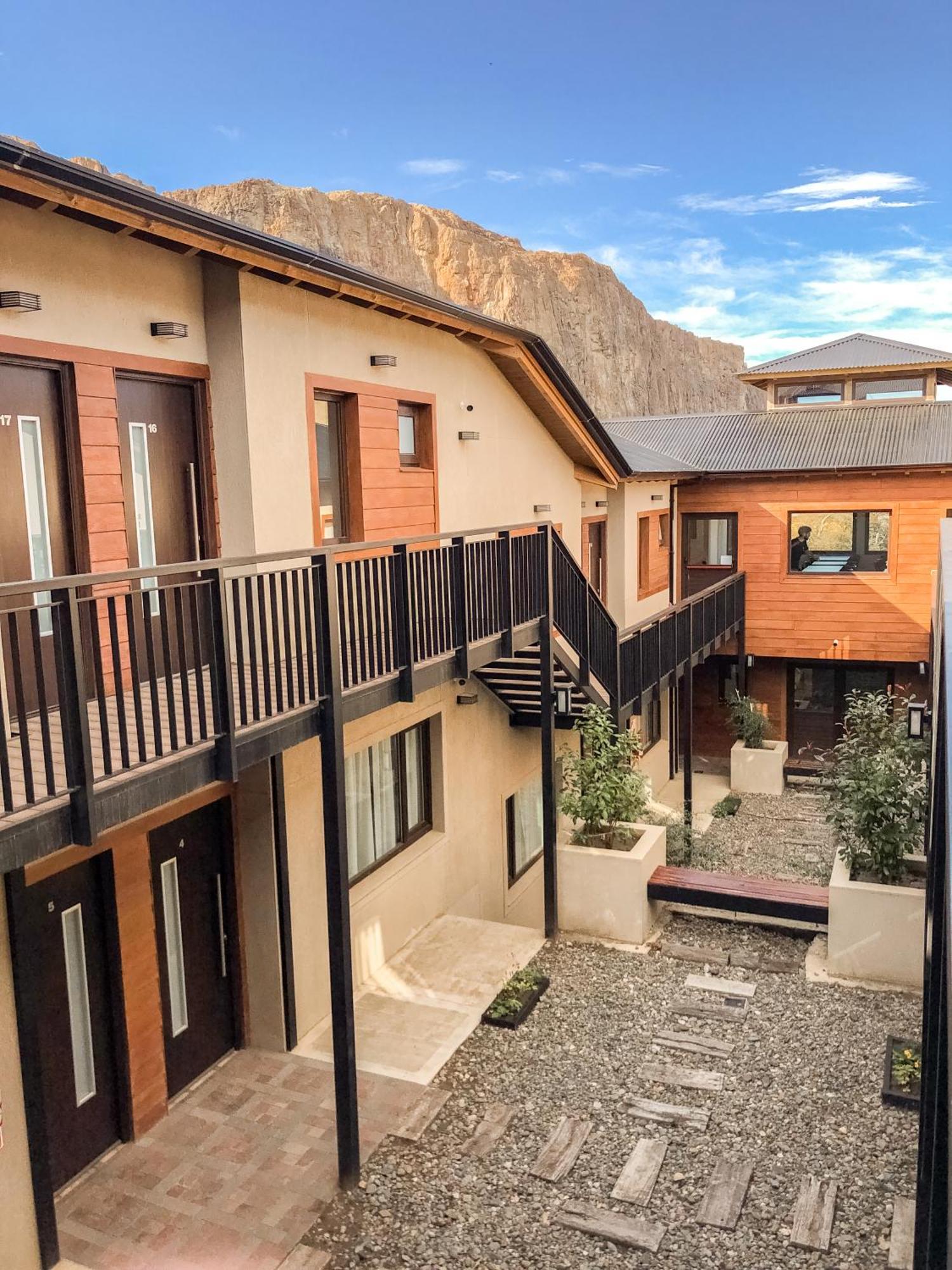 Senderos Aparts & Suites El Chaltén Extérieur photo